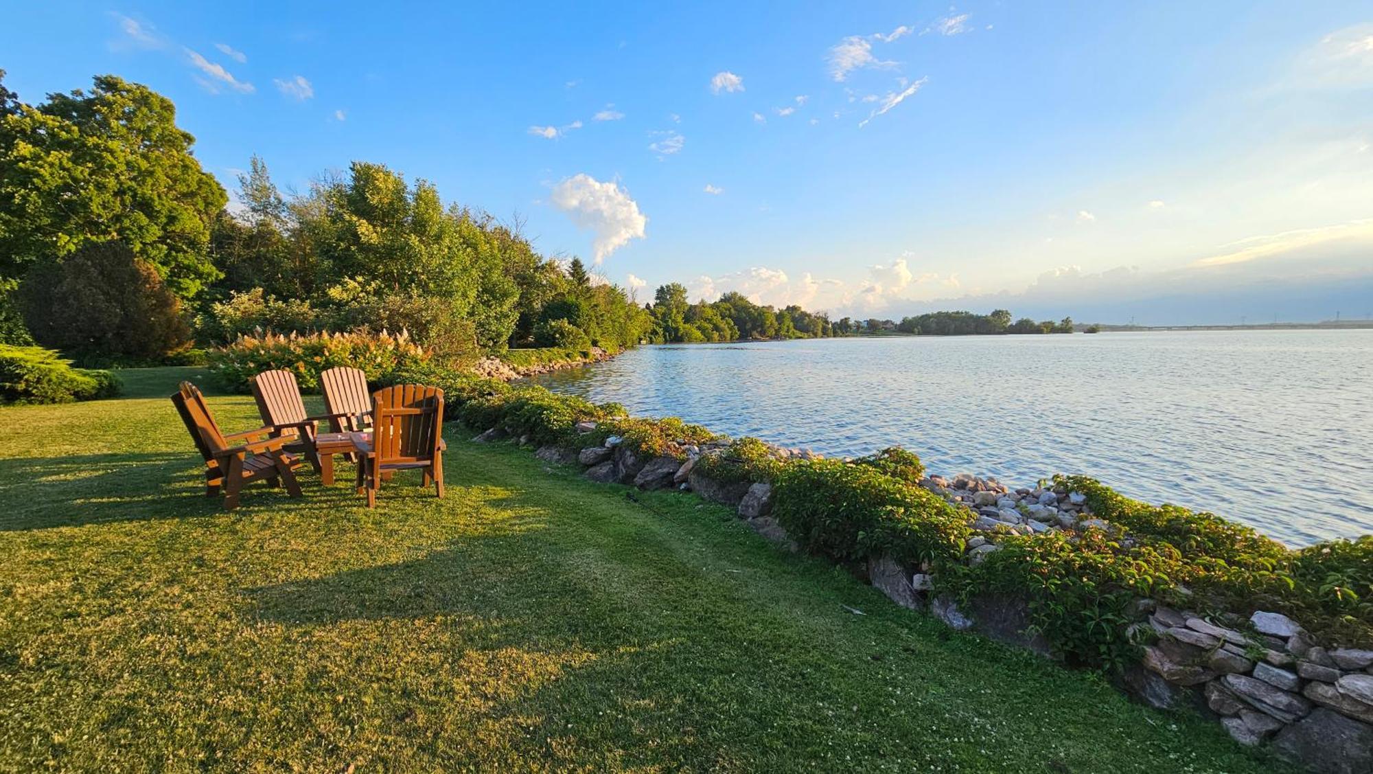 Hotel Oasis Lac St-Louis Salaberry-de-Valleyfield Dış mekan fotoğraf