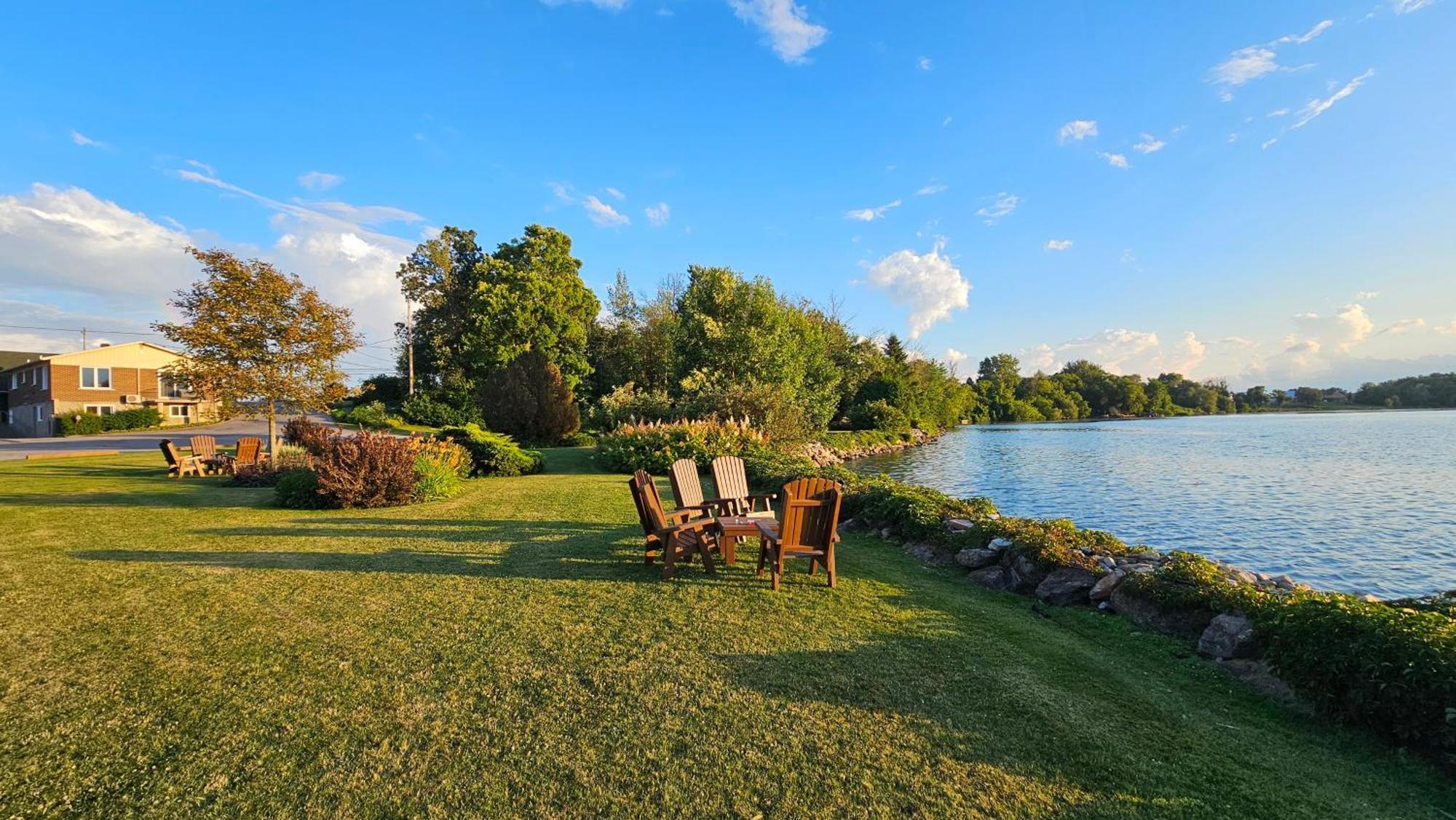 Hotel Oasis Lac St-Louis Salaberry-de-Valleyfield Dış mekan fotoğraf