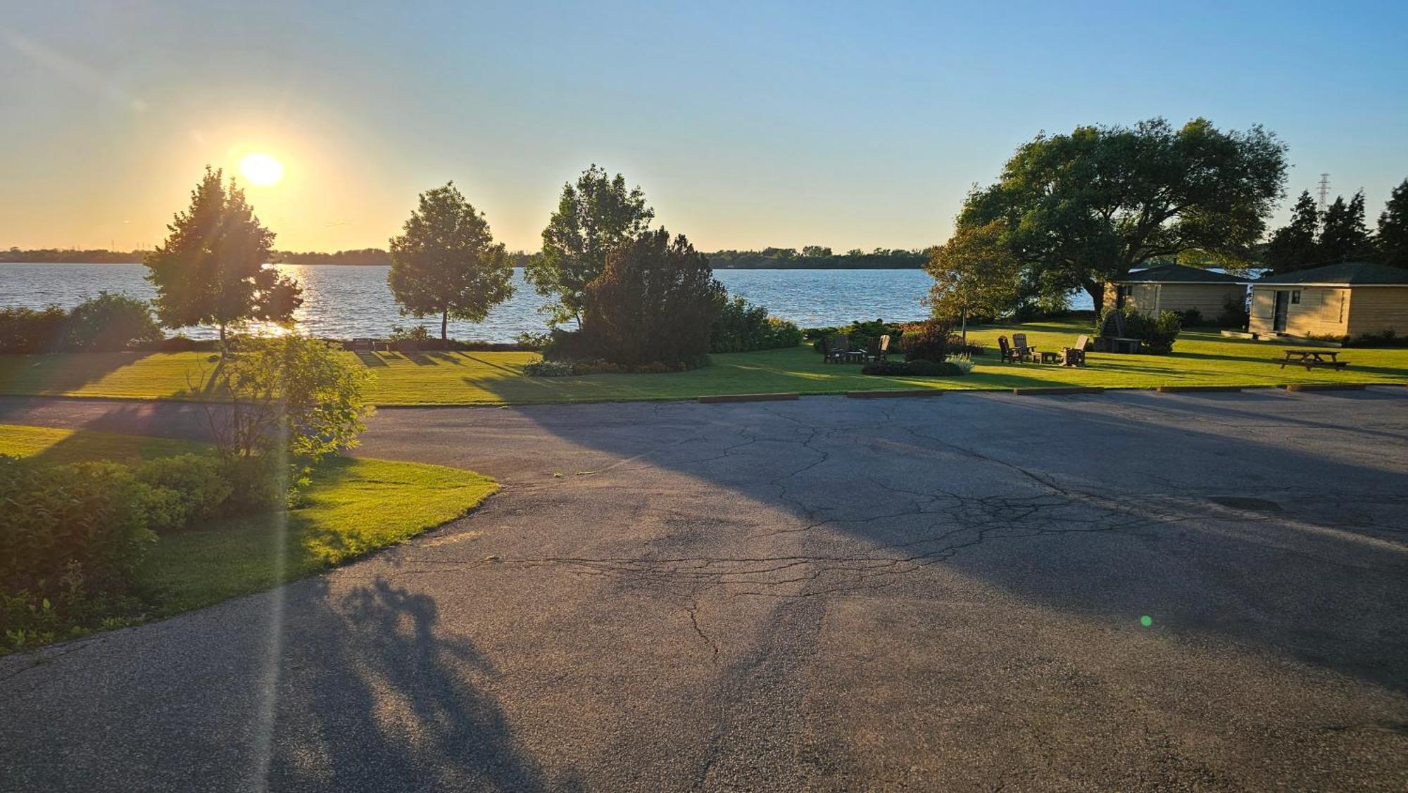 Hotel Oasis Lac St-Louis Salaberry-de-Valleyfield Dış mekan fotoğraf