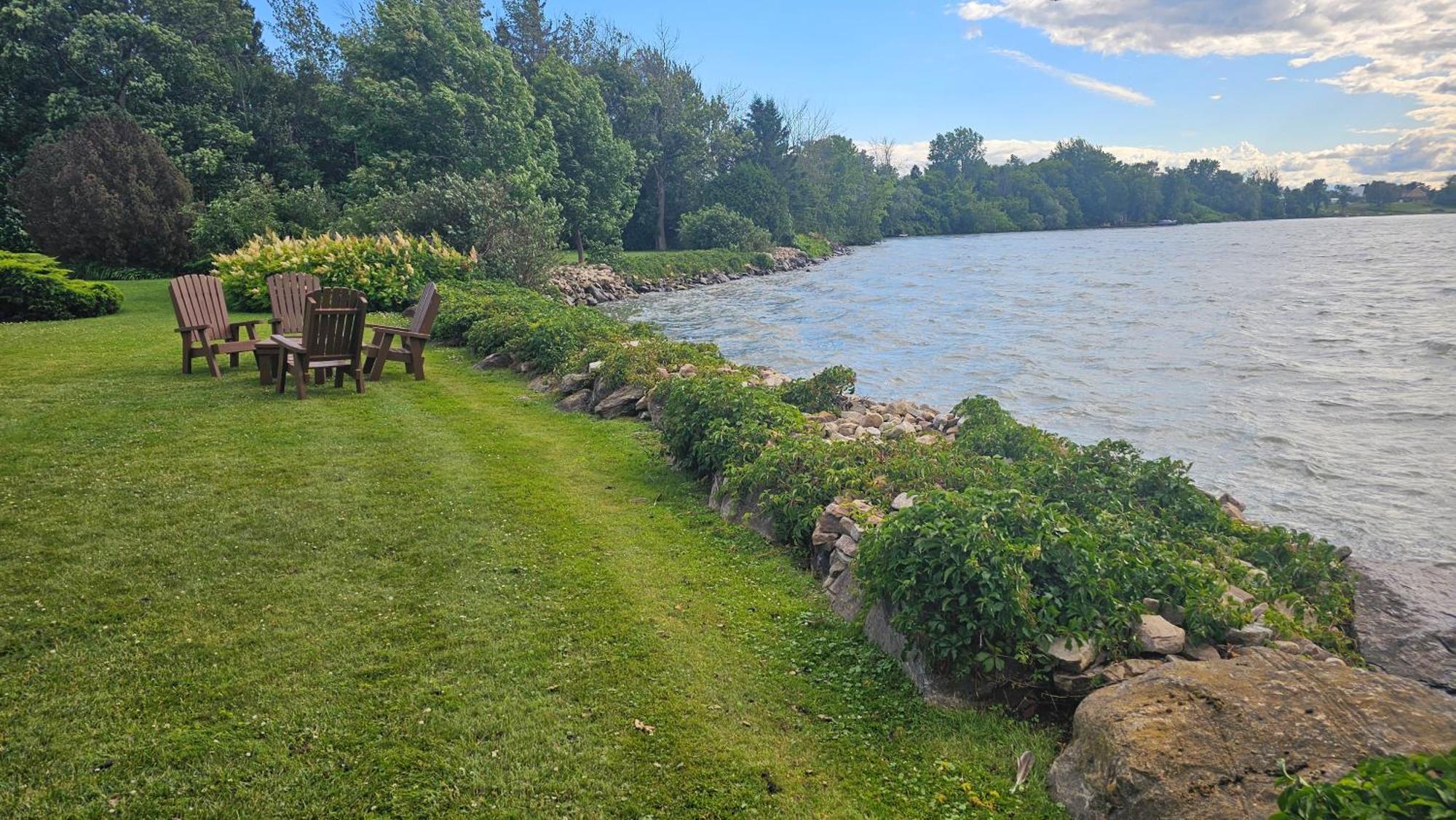 Hotel Oasis Lac St-Louis Salaberry-de-Valleyfield Dış mekan fotoğraf